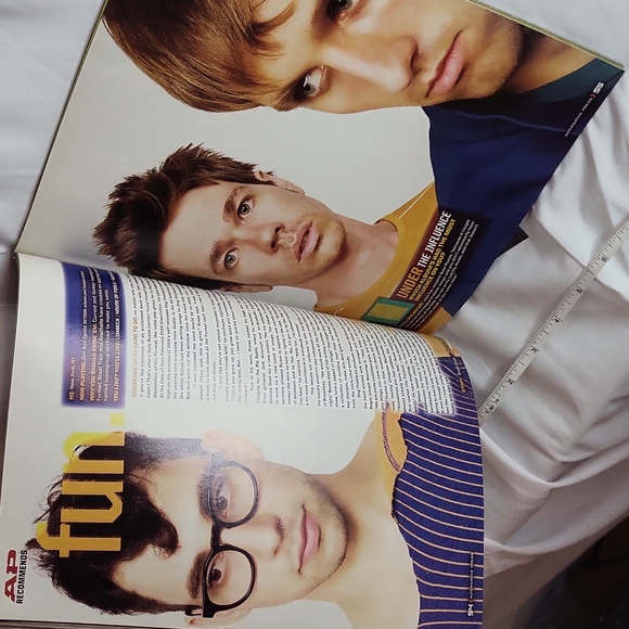 AP magazine Paramore #255 October 2009 alternative press - Picture 13 of 15